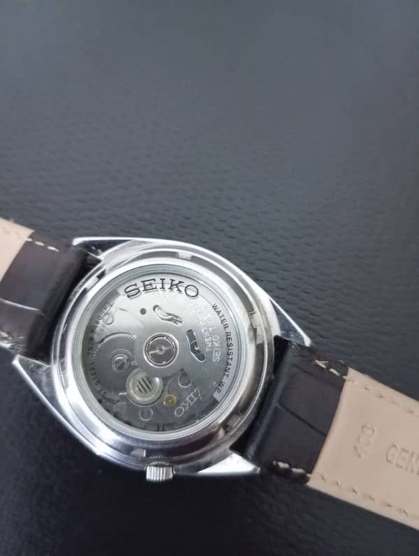 Gradient Blue Dial Seiko5 Automatic 7S26-0364R2 with Clear Back Casing 2