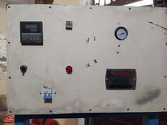 Disposable plates machine