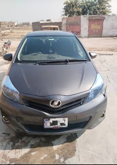 Toyota Vitz 2013