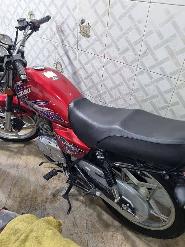 SUZUKI GS 150 SE (2021) 2