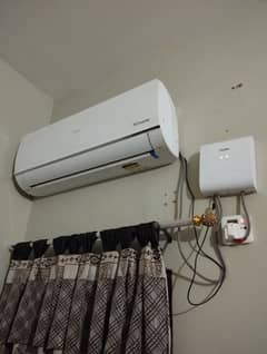 Haier Inverter AC with UPS device