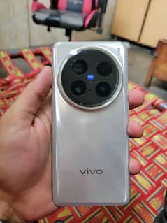 Vivo x200 pro 16 256