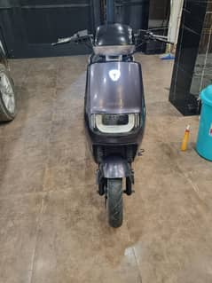 metro e8s pro electric scooty grey colour mobile number 03004826482