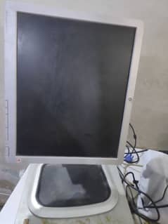 hp LCD desktop rotateable (17 inch)