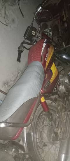 ہنڈا 2005/2008سی ڈی 70 دو موٹر سائیکل 03336861390