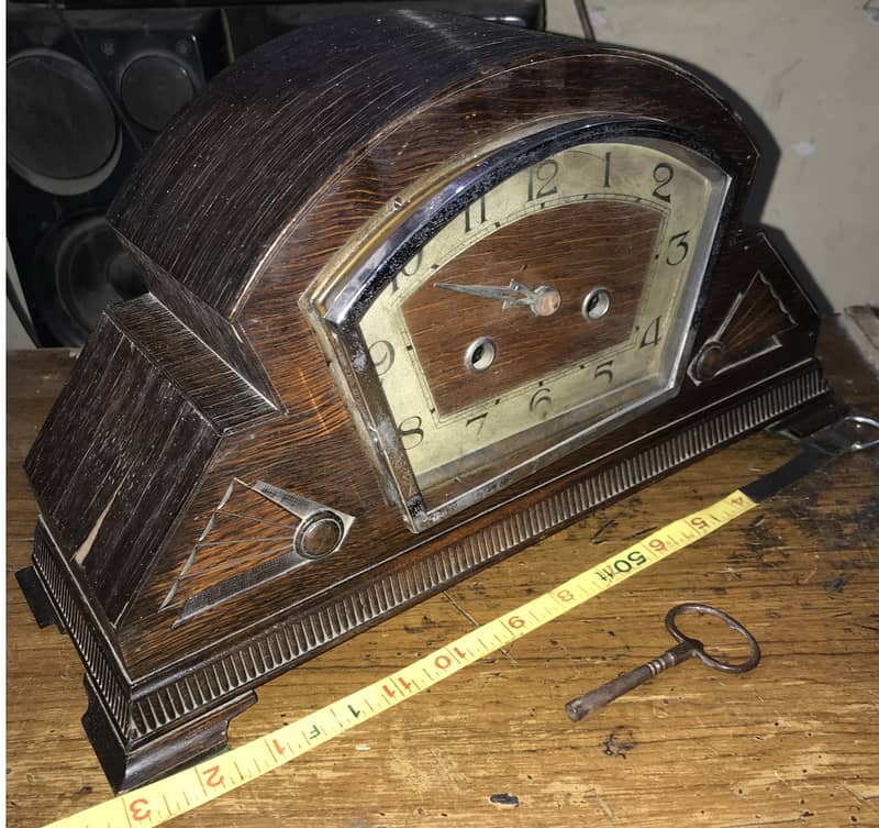 Table Clock Chabi Key Antique Wind Vintage Wood Brass England Smiths 0