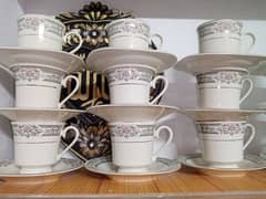 tea cups with saucers