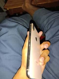 iPhone xsmax 256gb factory unlock read add