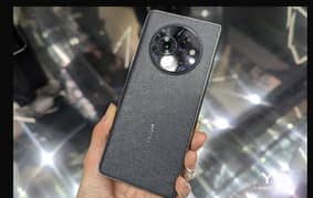 Tecno phantom v fold