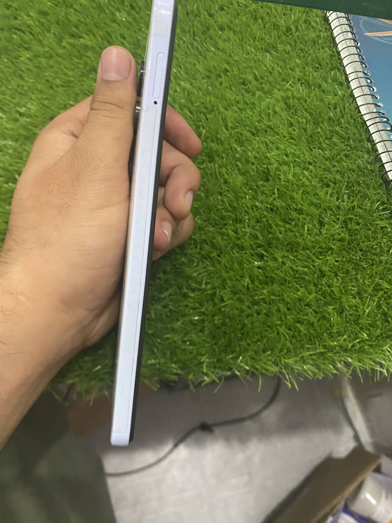 Techno camon 19 new condition 10/8.5 only back rough 1