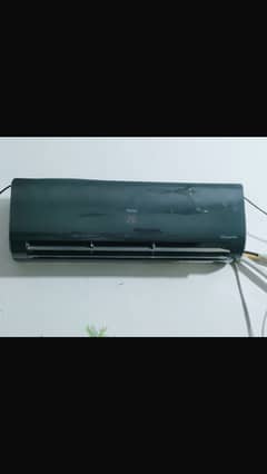 Hair AC 1.5 ton . dc inverter . 1 season use hoa ha