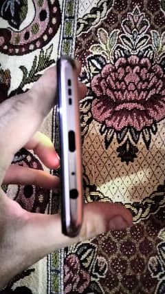 oppo Reno 2 z     contact number 03089014324