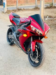 Yamaha R1 -2005