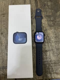 APPLE SERIES 9 41MM 64GB ROM UNDER 8 MONTHS WARRANTY