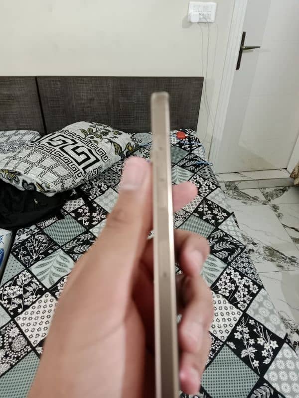 16 pro max 256gb  factory unlock non pta 4 month SIM time available 0