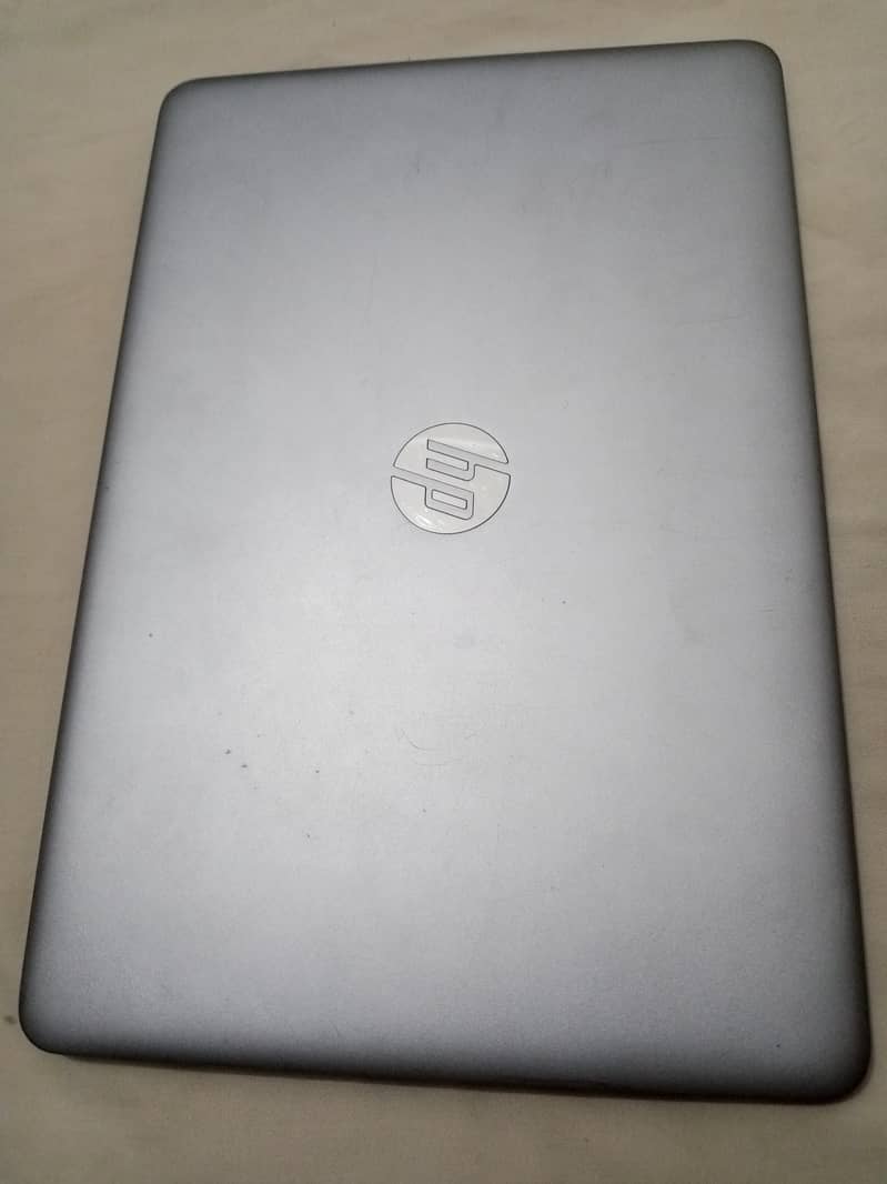 HP elitebook i7 7th generation 8,256 no graphics card installed. 1