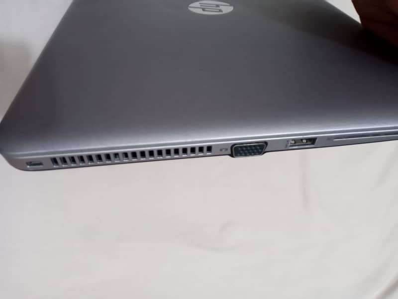 HP elitebook i7 7th generation 8,256 no graphics card installed. 2
