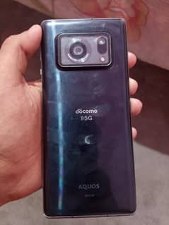 Aquos r6 koi bi Kisi kisam ka masla nai ha Condition All ok ha