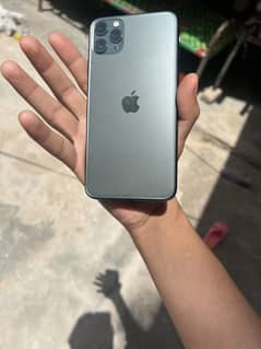 11 pro max Jv 10/10 condition