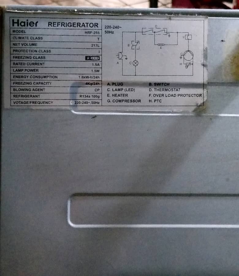HRF 255 MODEL HAIER DOUBLE DOOR FRIDGE V GOOD CONDITION 2