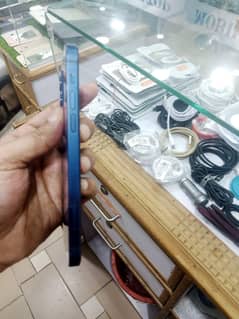 iPhone 12 128 gb pta