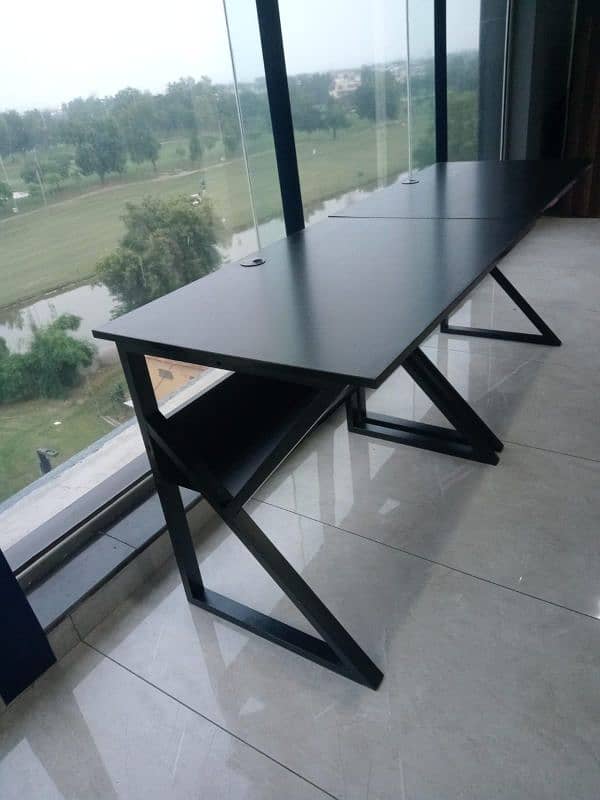 computer table/study table/workstation table/ office table/study desk. 2