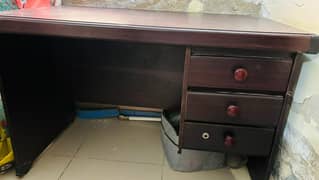 Office table/ study table/ computer table