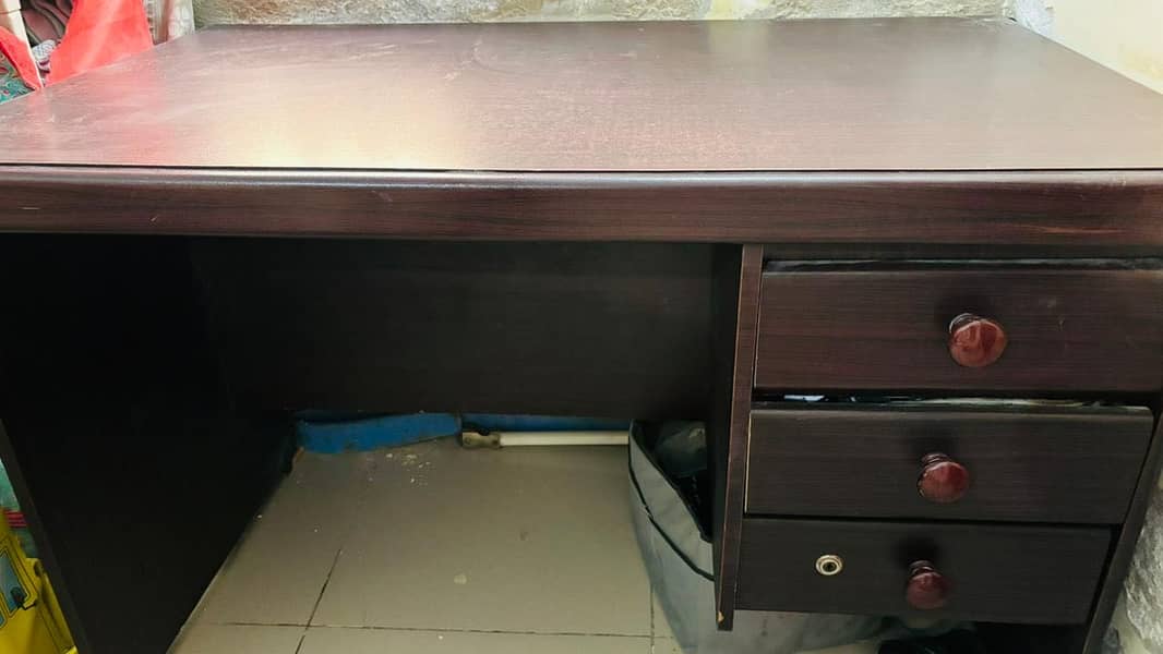 Office table/ study table/ computer table 2
