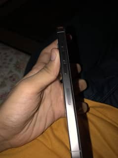 iphone 15 pro 10/10 condition 90 battery health 500 cycle count