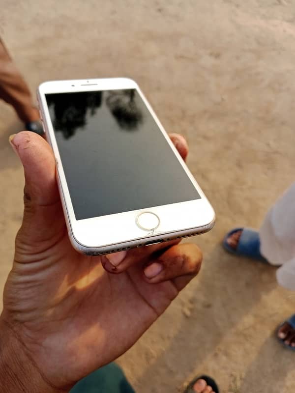 Iphone 8 Non PTA Xchage possible 1