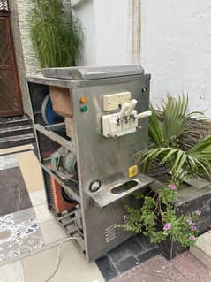 Ice cream machine