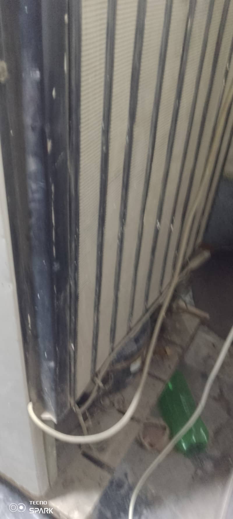 Full size fridge, working conditions perfect 2