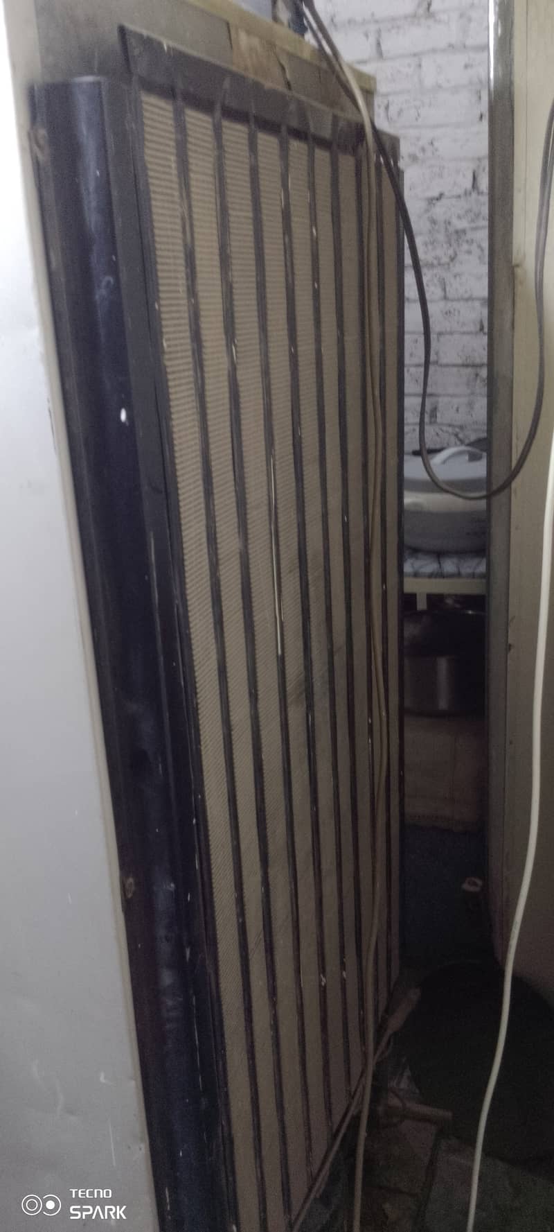 Full size fridge, working conditions perfect 3