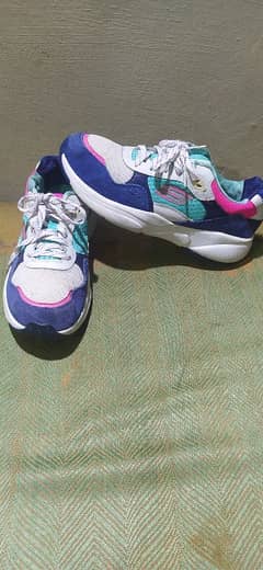 Skechers