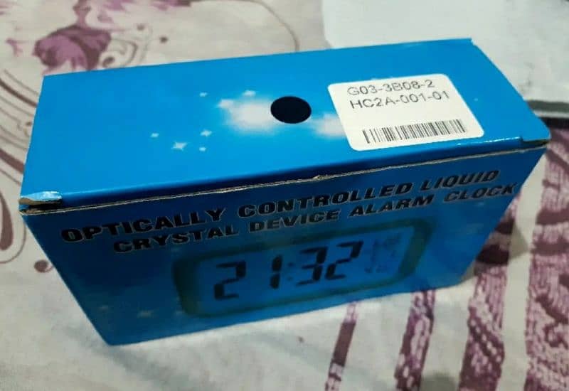 Digital LCD Alarm Clock with Calendar  Thermometer 6