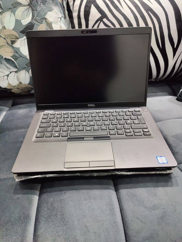 Dell Latitude 5400 i5 8th Generation 8gb Ram 256gb SSD 14" IPS FHD Dis 0