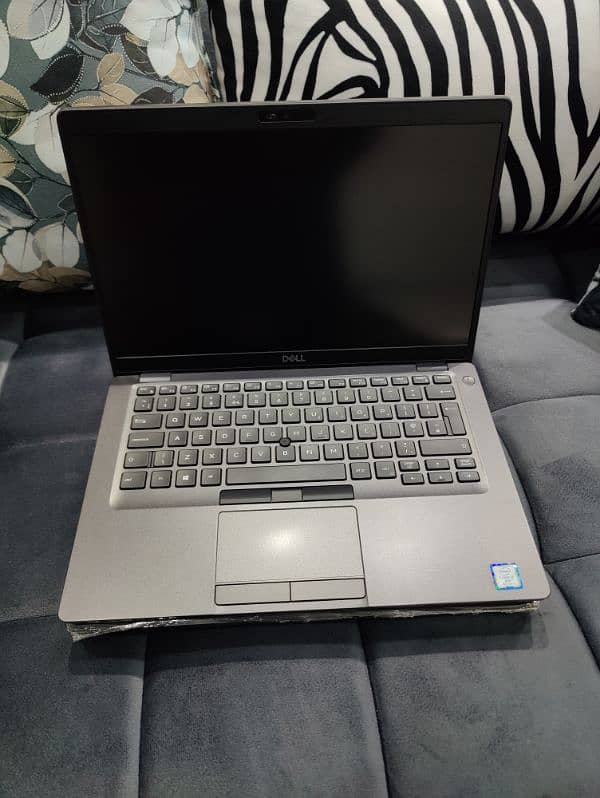 Dell Latitude 5400 i5 8th Generation 8gb Ram 256gb SSD 14" IPS FHD Dis 4