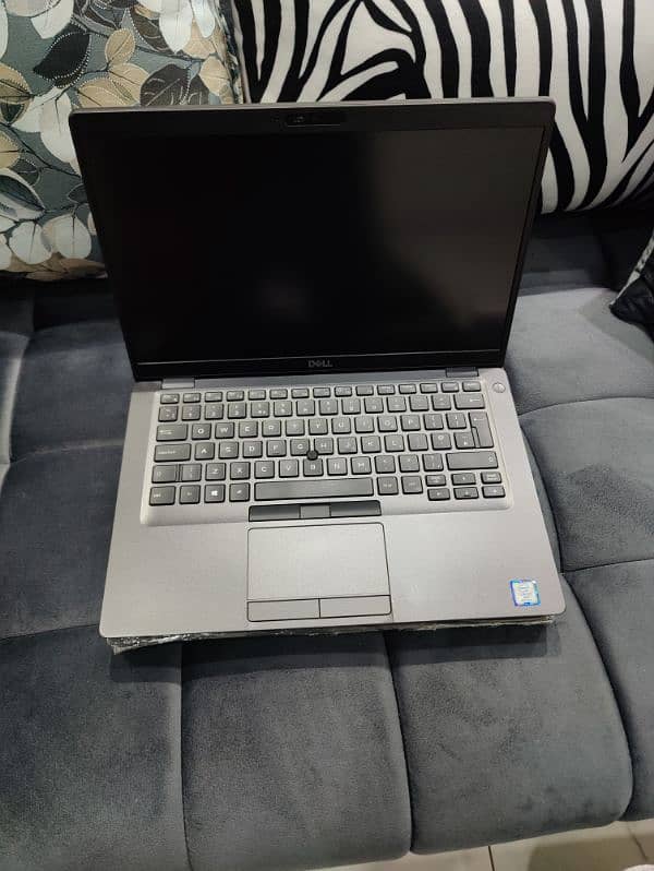 Dell Latitude 5400 i5 8th Generation 8gb Ram 256gb SSD 14" IPS FHD Dis 5