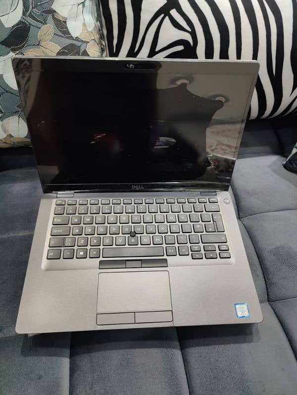 Dell Latitude 5400 i5 8th Generation 8gb Ram 256gb SSD 14" IPS FHD Dis 8
