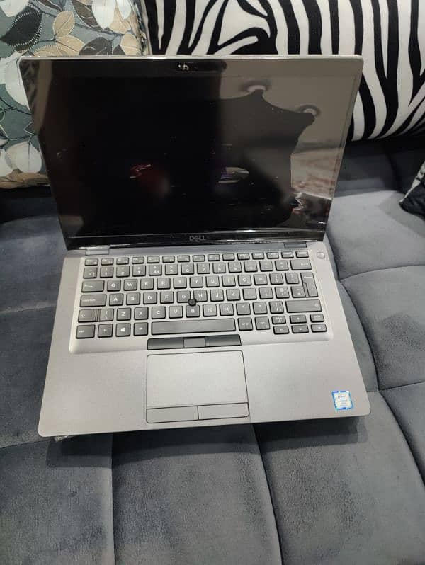 Dell Latitude 5400 i5 8th Generation 8gb Ram 256gb SSD 14" IPS FHD Dis 9