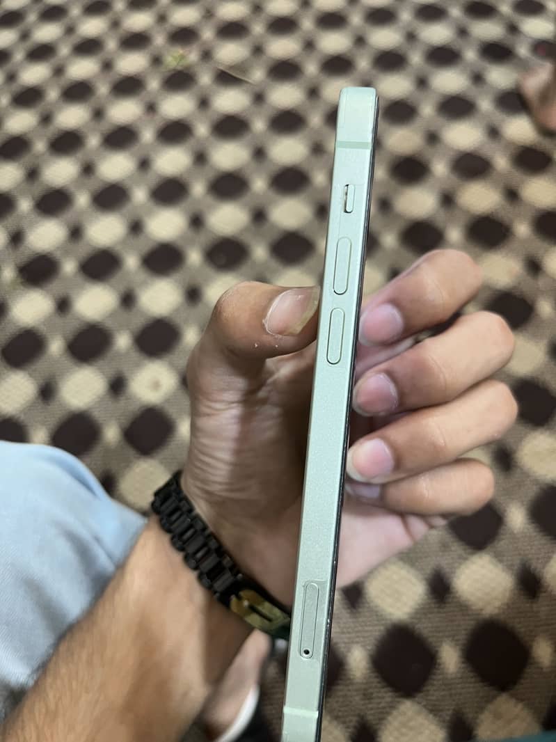 iPhone 12 factory exch iPhone 13 factory 1