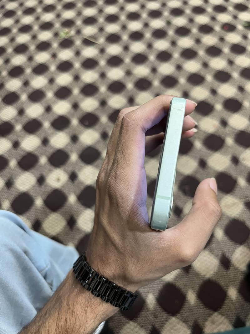 iPhone 12 factory exch iPhone 13 factory 4