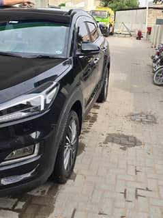 Huyundai Tucson Awd