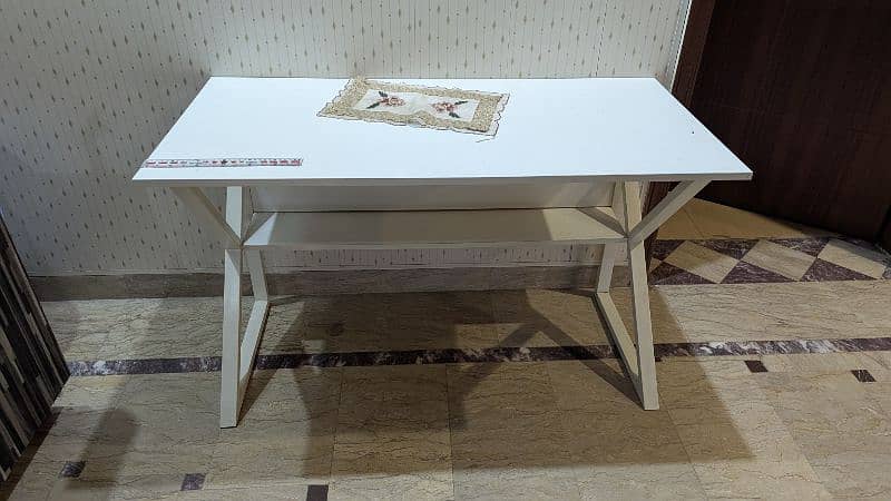 2 smart study tables 6