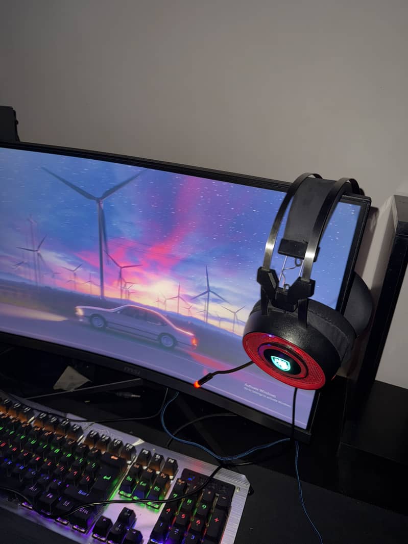 Gaming pc curve lcd mouse keyboard pc 3