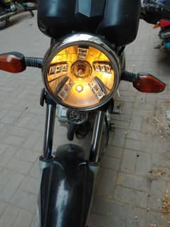 Headlight aur parts used