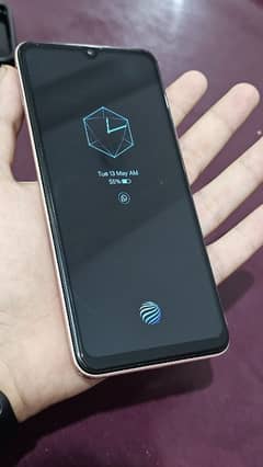 vivo v2024 , 10/9.5 condition , official pta approved , box