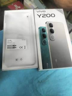 y200 8/256