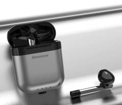 Earphone with power bank