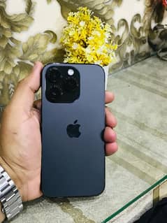 Iphone 14 pro 128 gb (2months sim time available)